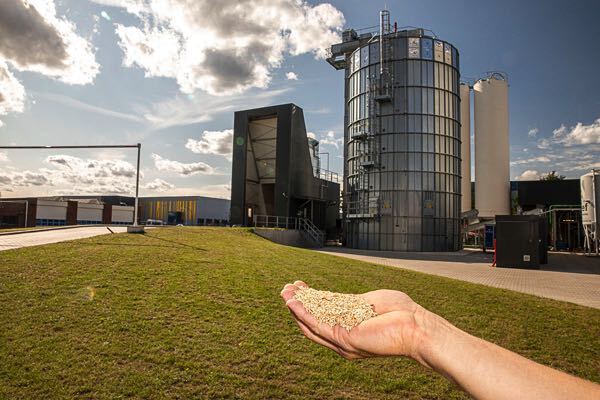 Pyrolyse olie maken Empyro Twence thumb