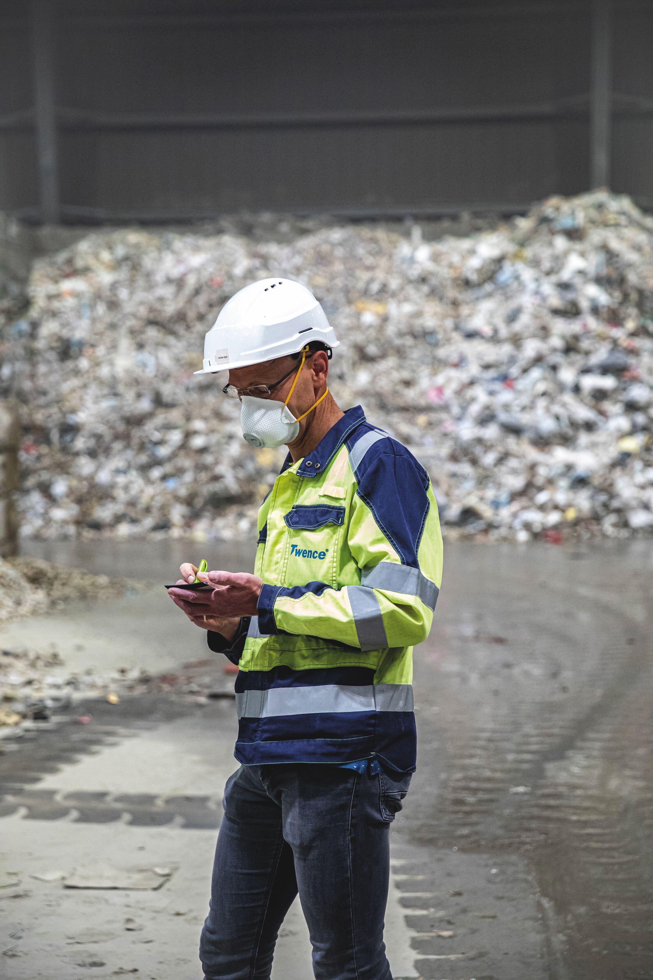 Huishoudelijk afval en bedrijfsafval 02 thumb